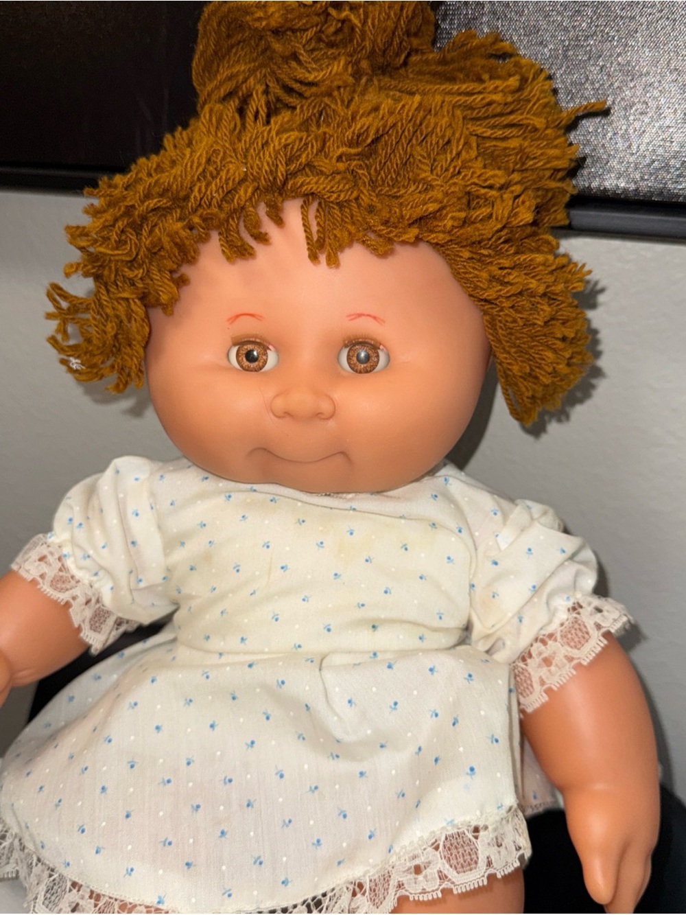 Vintage light brown yarn hair brown eyes doll
